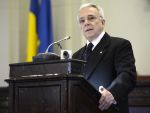 Isarescu crede ca fiscalitatea nu sustine economia, iar dobanzile nu pot scadea din cauza inflatiei