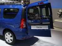 
	Imagini cu noul Logan MCV, lansat de Dacia la Geneva. Si, surpriza, un sistem in premiera pe o masina romaneasca

