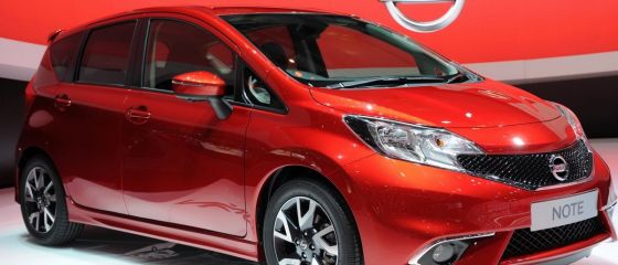 Constructorul auto japonez Nissan analizează vânzarea participaţiei de 34% deținute la rivalul Mitsubishi Motors