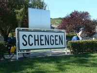 
	Colapsul spatiului Schengen ar costa UE pana la 1.400 miliarde euro
