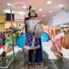 Targul de Turism: Nimfe, personaje mitologice, vacante la un euro si Mazare costumat in gladiator