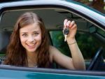 Schimbari in desfasurarea examenului auto. Proba de traseu va putea fi repetata fara sustinerea celei teoretice