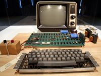 Expozitie dedicata computerului, la Muzeul National de Istorie. Cel mai vechi exponat: un calculator din 1943