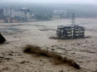 Cel putin 32 de morti in urma unor furtuni violente produse in India