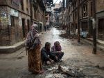 Cutremur cu magnitudinea de 7,4, marti, in Nepal. Peste 80 de morti si 2000 de raniti