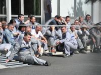 
	Angajatii Dacia au renuntat la protest. Pierderile producatorului auto depasesc 22 milioane euro
