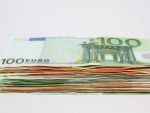 Noul presedinte al Senatului italian isi reduce salariul la jumatate