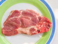 
	Consumul de carne de vita a scazut cu cel putin 10%. Ministrul Agriculturii: &quot;Bugetul nu permite sa acordam despagubiri pentru pierderi&quot;
