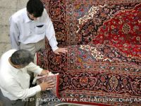
	Carpete cu leduri si Statuia Libertatii. Cum s-a transformat covorul persan traditional, in lupta cu chinezariile fabricate in serie
