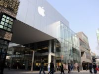 
	Apple va lansa televizorul controlat dintr-un inel
