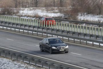 Masinile inmatriculate in Bulgaria vor mai putea circula doar 30 de zile pe soselele din Romania. Soferii au gasit, insa, metoda de a ocoli legea