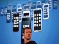 
	Mark Zuckerberg a lansat Facebook Home, noua interfata pentru smartphone-uri cu sistem Android
