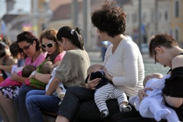 Modificarea legislativa, care anuleaza indemnizatia de crestere a copilului pentru neplata impozitelor, a intrat in vigoare la 1 aprilie