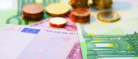 Fondul Globalworth, controlat de unul dintre cei mai activi investitori imobiliari din Romania, a atras 53,6 mil. euro pe bursa de la Londra
