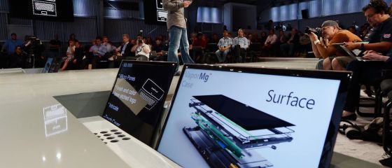 Microsoft pregateste o tableta Surface de 7 inci