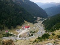 Salvamontistii sfatuiesc turistii sa nu urce pe traseele din Masivul Bucegi