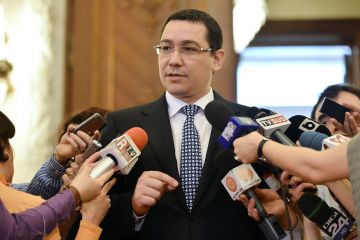 Ponta, intrebat cand incepe investitia Daimler: Nu stiu despre ce intrebati, dar apreciez capcana