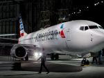 Dupa ce au oprit o intreaga flota la sol, SUA cer verificari la peste 1.000 de avioane Boeing 737, cel mai bine vandut model al companiei