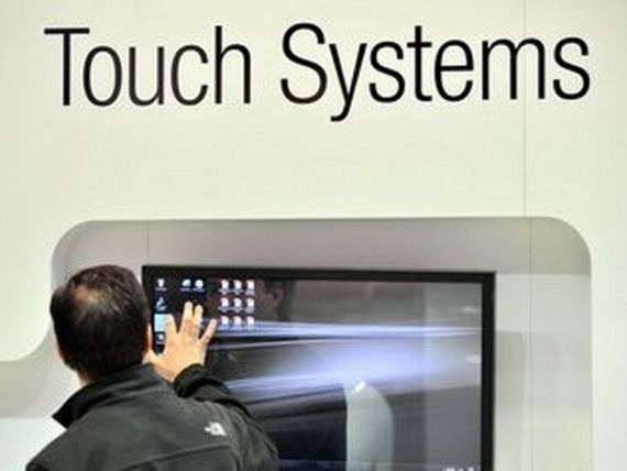 A aparut tehnologia care transforma hartia in touchscreen. Va fi disponibila pe piata in 2014