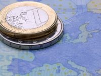 
	Romania nu mai adopta moneda unica in 2015 si renunta sa mai stabileasca o tinta pentru aderarea la zona euro
