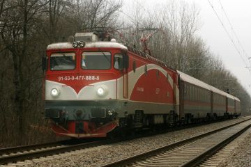 Noua conducere a CFR Calatori vrea sa implementeze un nou sistem: trenurile low-cost: Sa mergem cu 10 lei la mare