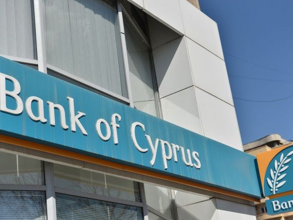 Banca Centrala din Cipru a respins ofertele BT si Raiffeisen pentru preluarea Bank of Cyprus Romania