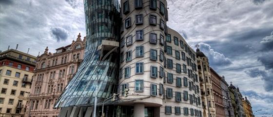 Cea mai ciudata idee de afaceri. O agentie de turism face turul coruptiei din Praga