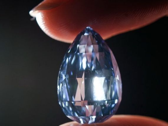 Un diamant albastru, estimat la 10 mil. dolari, descoperit intr-o mina din Africa de Sud. Piatra va aduce profituri uriase