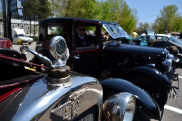 Parada masinilor de epoca din Romania. Pretul corect pentru un automobil istoric, in opinia proprietarilor