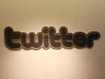 Conturile de Twitter ale unor programe ale retelei de televiziune CBS au fost piratate