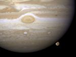 Apa din atmosfera inalta a planetei Jupiter provine de pe o cometa
