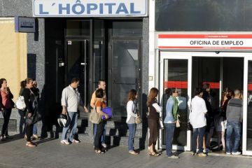 Somajul din Spania a atins un nou nivel record - 27,2%, cel mai ridicat de la caderea dictaturii lui Franco
