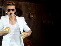 Politia suedeza a descoperit droguri in autocarul de turneu al cantaretului Justin Bieber