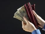 Studiu: Cei mai multi romani merg la serviciu pentru salariu. 32% spun ca o fac din pasiune