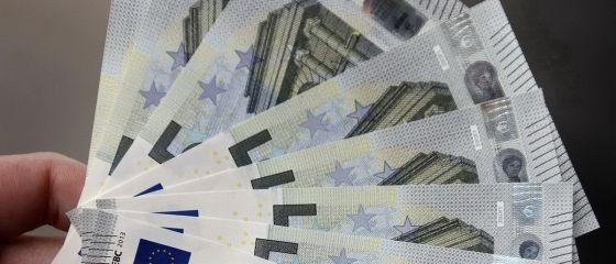 Cum sa fii tu cel care da lovitura pe internet si face bani dintr-un site gratuit