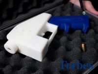 Un pistol fabricat cu ajutorul unei imprimante 3D, perfect functional