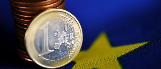 Basescu: Ne-ar trebui un Guvern care sa genereze crestere economica durabila. 2017, data optima pentru adoptarea euro