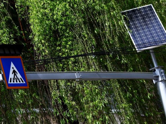UE vrea sa impuna taxe vamale de pana la 68% la importurile de panouri solare din China