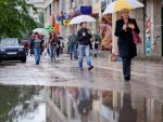 Vremea se strica in toata tara, de luni. Ploi in aversa si scaderi de temperaturi