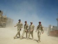Patru militari romani au fost raniti in Afganistan