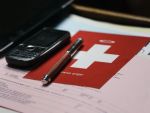 Elvetia cedeaza presiunilor UE si se pregateste sa elimine taxele scazute pentru multinationale