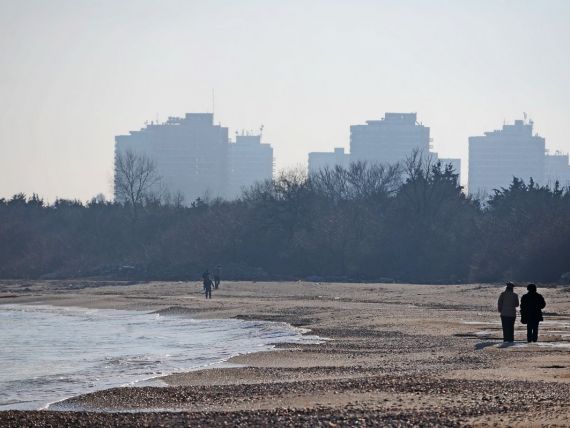 Ministrul Turismului: Unii investitori au abandonat hotelurile si aduc prejudicii de imagine litoralului