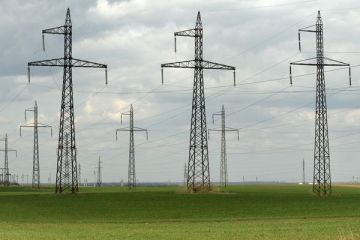 Facturile la energia electrica scad cu 10%. Guvernul elimina o parte din certificatele verzi, pentru a diminua efectele liberalizarii preturilor