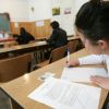 Dau examenul de Bacalaureat pe o meserie. Tinerii mizeaza pe experienta in campul muncii, in defavoarea studiilor