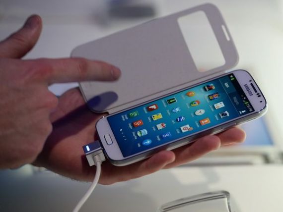 Samsung a scapat pe internet prima fotografie cu urmatorul telefon, dupa Galaxy S4