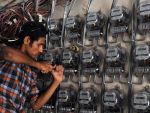 Curent electric cu ratia. Pakistanul ramane in bezna, din cauza temperaturilor peste 50 de grade Celsius