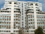 Hotelul Ambasador va fi renovat si va functiona cu 100 de camere, dupa ce a pierdut jumatate din capacitatea de cazare