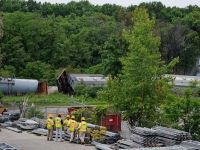Un tren de marfa a deraiat si a explodat in estul SUA