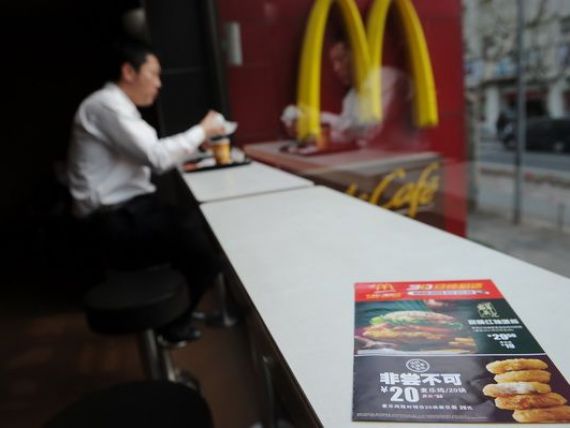 Lectia de viata pe care un copil de 9 ani i-a dat-o CEO-ului McDonald rsquo;s. Cum s-a descurcat seful companiei care a lansat meniul de peste 1.000 de calorii
