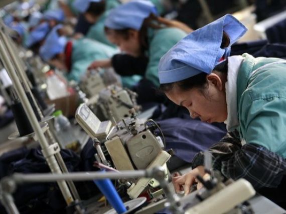 Chinezii cauta forta de munca ieftina in Europa de Est. Investitorii ar putea produce textile in Bulgaria, in contextul cresterii costurilor in China